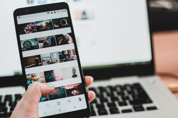 Cara Menyimpan Video Di Instagram Tanpa Aplikasi. 4 Cara Menyimpan Video dari Instagram ke Galeri Tanpa Aplikasi, Nyesel Baru Tahu Ih!