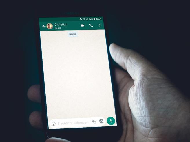 Cara WhatsApp Tidak Terlihat Online dan Mengetik Lewat Ubah Pengaturan