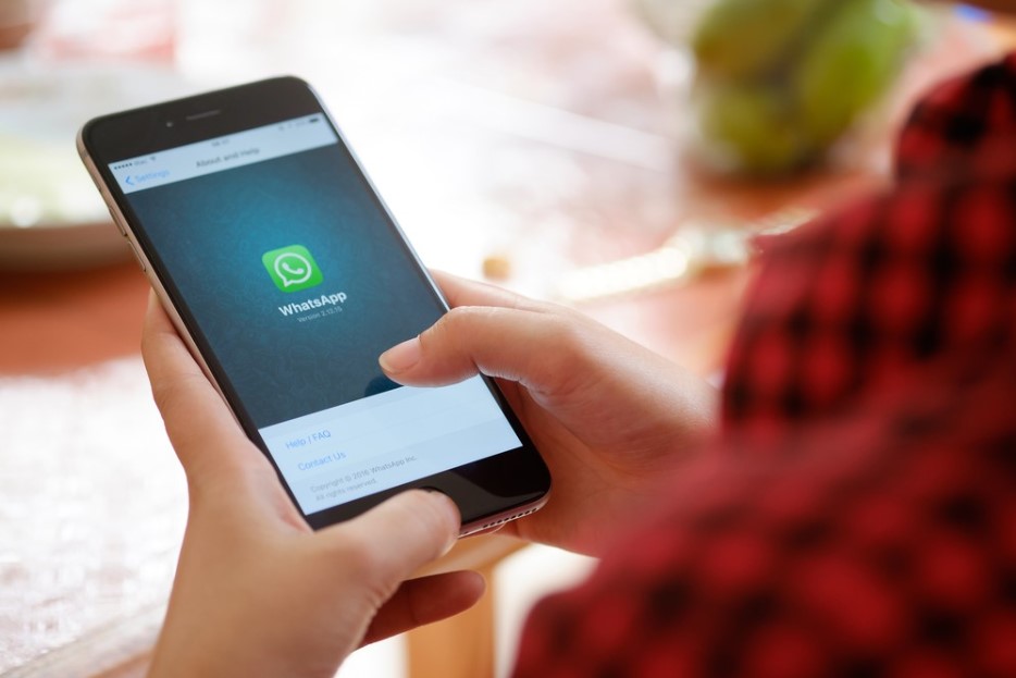 Cara Merubah Suara Saat Telepon. Cara Merubah Suara Telepon di WhatsApp Menggunakan Aplikasi